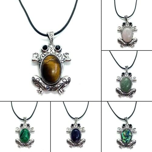 Natural Abalone Shell Inlaid with Frog-shaped Metal Pendant, Fashionable and Charming Necklace, Used for Banquets and Weddings