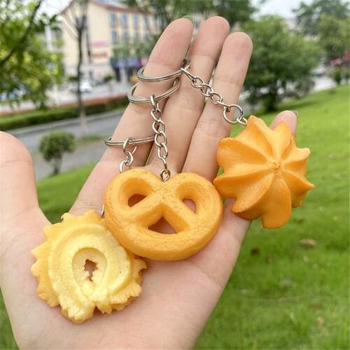 1 Pc New Creative Personality Simulation Pvc Butter Cookies Keychain Ring Pendant Key Chain Baked Snack Keychain Bag Pendant