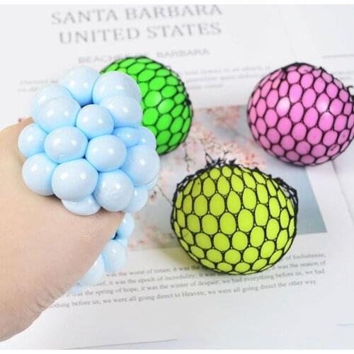 1Pc 6 cm Mesh Ball Grape Squeeze Toy Stresses Reliever Squeeze ToysChild Adult Hand To Knead Novelty Sensory Fruity Play Toys Ra
