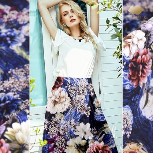 Digital inkjet heavy crepe silk fabric 30mm matt pendant high-end cheongsam dress silk fabric wholesale silk cloth 114cm