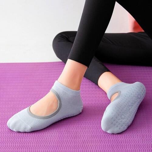 Prettywell Yoga Socks Non Slip Toeless Socks Yoga Socks with Non Skip Grips for Pilates Ballet Barre for Women