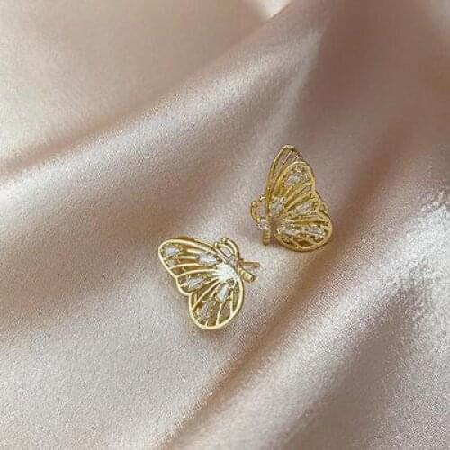 Korean Version Of Earrings, Simple And Cool Style, New Fashion Earrings, Three-dimensional Butterfly Crystal Womens Earrings