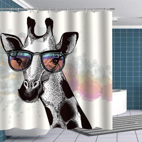 Premium Giraffe Shower Curtain Fashion Noble Giraffe Wear Sunglasses Fabric Bathroom Curtain Funny Sets Novel Animal Bathroom
