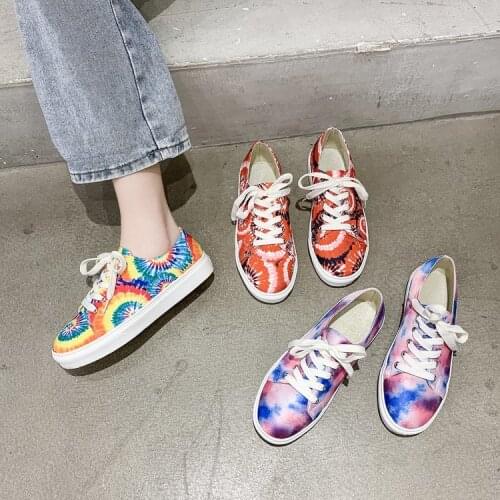 Plus Size Loafers Women Sneakers Lace Up Trainer Sneaker Woman Flat Shoes Womens Casual Shoes Colorful Vulcanize Shoes Rainbow