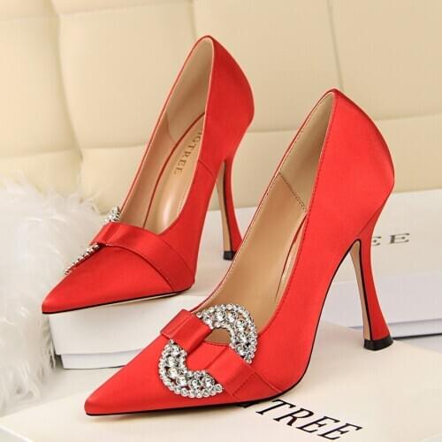 European American Fashion Super High-Heeled Wine Glasses With Satin Shallow Mouth Pointed Sexy Nightclub Slim Rhinestone Shoes