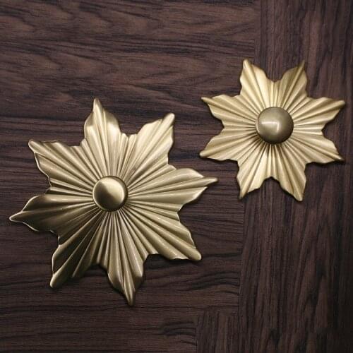 Maple Leaf shape/ Solid Brass Round Cabinet Door Knobs and Handles Furniture Cupboard Wardrobe Drawer Pull Gold Handle
