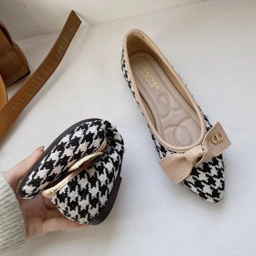 Shallow mouth small fragrance shoes womens spring new Korean version of soft bottom flat pointed fairy wind gentle night shoes