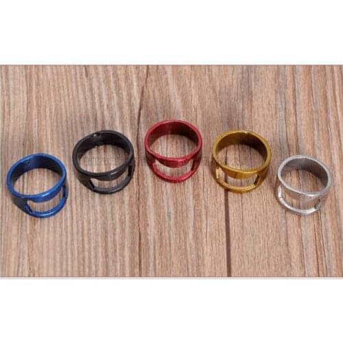 DHL 1000pcs practical Creative Stainless Steel Beer Openers Finger Ring Ring-Shape Beer Bottle Opener Bar Tools