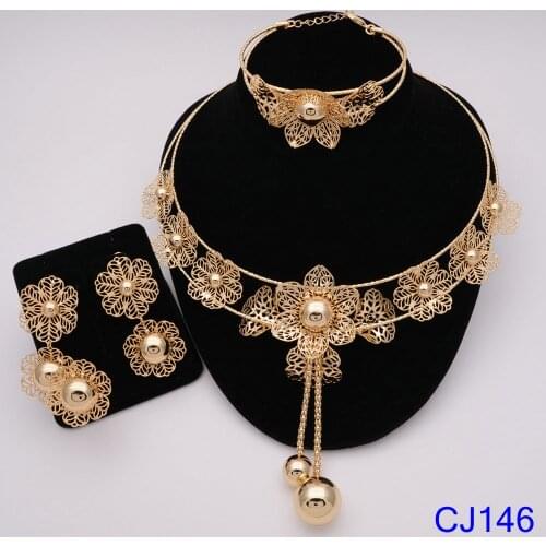 Dubai Gold Hot Sale Brass Material Big Flower Graphic Jewelry Sets and Brazilian Bridal Wedding Banquet Jewelry Set Accessories