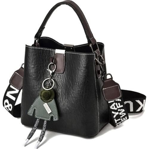 2021 Wide Strap Womens Handbags Brand Designer Women PU Leather Bucket Handbag Casual Solid Color Ladys Bag Shoulder Bags