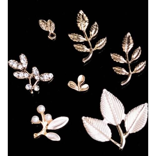 10pcs/lot Alloy Rhinestone Gold Pearls Small Hand Pendant Buttons Ornaments Jewelry Earrings Choker Hair DIY Jewelry Accessories