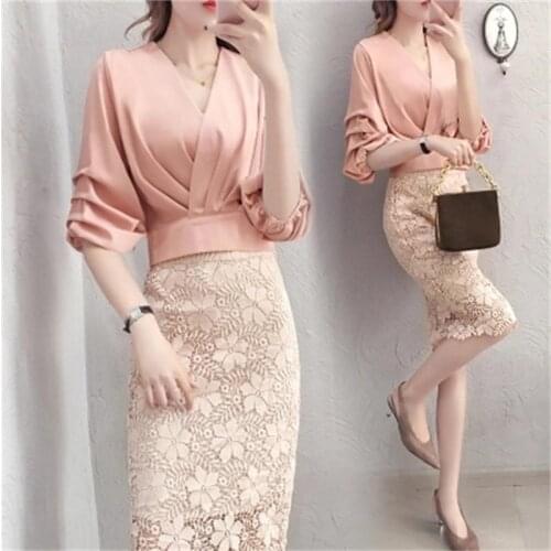 Fashion suit female summer New fashion High-end shirt + lace half skirt two-piece small incense suit female