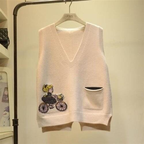 V-neck knitted vest womens outer wear spring and autumn new sleeveless waistcoat all-match pullover sweater Korean loose casual