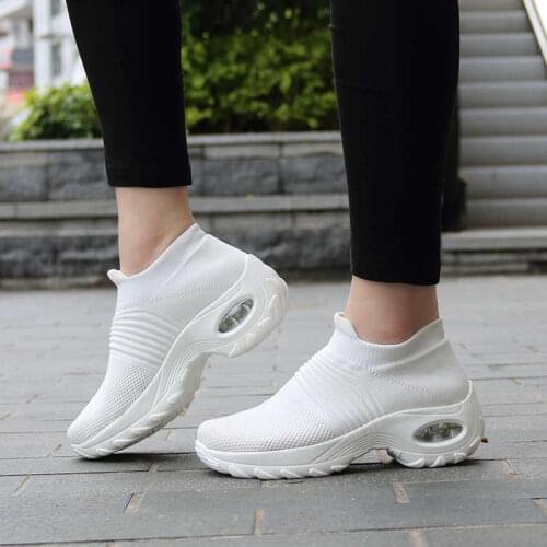 Female Tennis Running Original 35-44 Womens Sports Beach Boots Children Sneakers Large Sport Sneakers Woman Stylish Tennis Yoga
