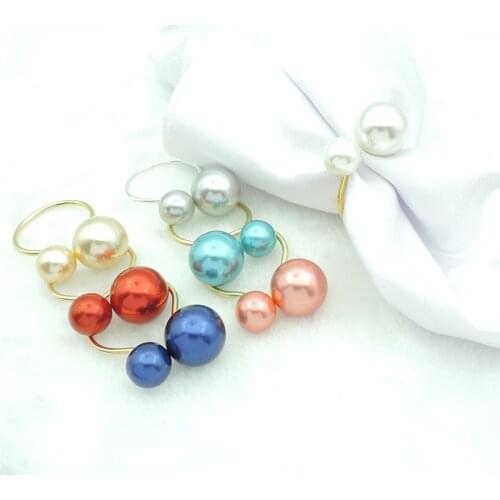 4PCS Hotel Set Table Wire Towel Buckle Pearl Napkin Buckle Napkin Ring Napkin Ring Wedding Party Banquet Table Decoration