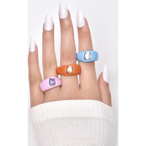 GuanLong Vintage Acrylic Rectangle Rhinestone Rings Girls Colorful Luxury Crystal Finger Womens rings Beautiful Engagement ring