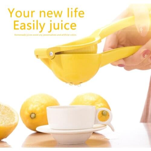 Lemon and orange citrus juicer multi-functional mini portable kitchen blender tools according to the manual handle lemon