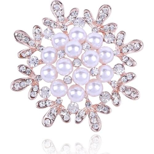 2020 Fashion Pearl Snowflake Brooch Rhinestone Flower Brooches for Fashion Jewelry Wedding Pin Scarf Buckle Corsage Accessories
