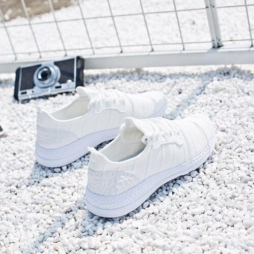 Breathable Lightweight Running Shoes Mesh Casual Sports Shoes Womens Shoes Spring/Summer 2021 New