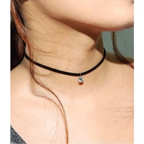 Fashion Women Jewelry Korean Triangle Pendant Leather Strap Necklace Chokers Necklace Gold-Color Statement Ladies Link Necklace