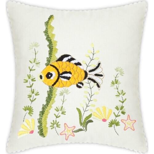 DIY handmade semi-finished embroidery kit cartoon fish pattern suitable for beginners to pass the time to gift couple gifts