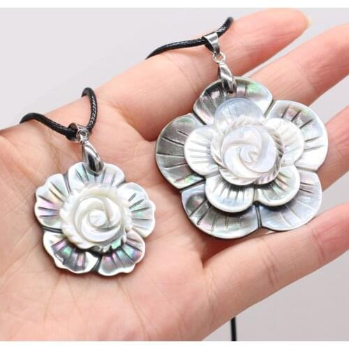 Natural Black White Shell Alloy Pendant Necklace Flower-shaped Handmade Crafts DIY Necklaces Sweater Chain Accessories