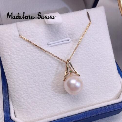 MADALENA SARARA 11-11.5mm Perfectly Round Freshwater Pearl Pure 18K Gold Chain Necklace Green Emerald Stone Diamond Inlaid