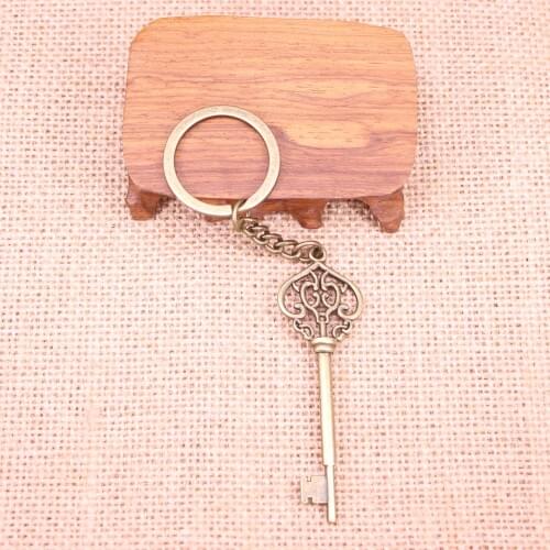 20pcs New Fashion Keychain 69mm vintage skeleton key Pendants DIY Men Jewelry Car Key Chain Ring Holder Souvenir For Gift
