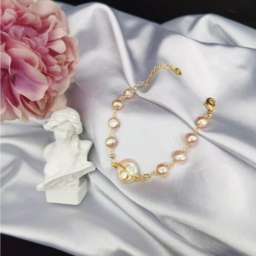Round Square Pearl Pale Pink Bracelet Female Creative Popular Temperament Bead Bracelet Elegant Jewelry for Women Mature