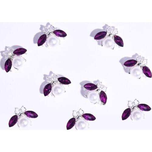 100pcs/pack Nail Art Rhinestones Crystal Gems Stones Strass Pendant 3D Nail Decorations Jewelry Bees Design Manicure Supplies