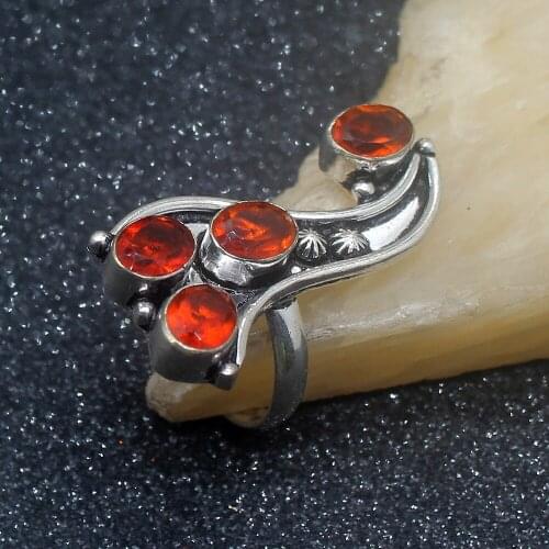 Amazing Unique Shiny Red Garnet Silver Color Jewelry Band Ring For Women Size 8 HD667