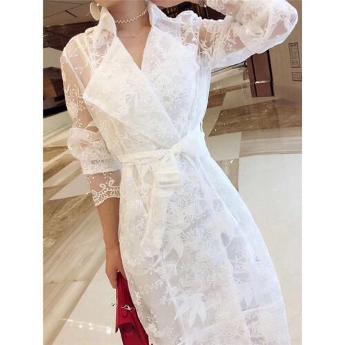 Korean Version Ladies Windbreaker Spring Autumn Long Belt White Coat Sling Two-Piece Windbreaker Suit Fashion Lace Ladies Coat