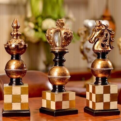 3 Pics American Country Vintage Style Ornaments Resin Craft Chess Decoration Great Gift for Elder