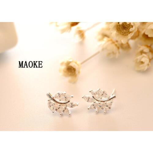 Promotions Genuine S925 Sterling SV Jewelry Korean Ladies Style Asymmetrical Leaf Shape Fashion Jewelry for Womens Gifts
