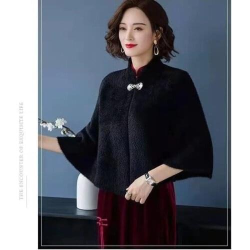 2021 Autumn/winter Pure Color Fashion Wool Blends Ponchos Shoulder Clasp Womens Short Cape Coat Cloak Gothic Shawl Cardigan