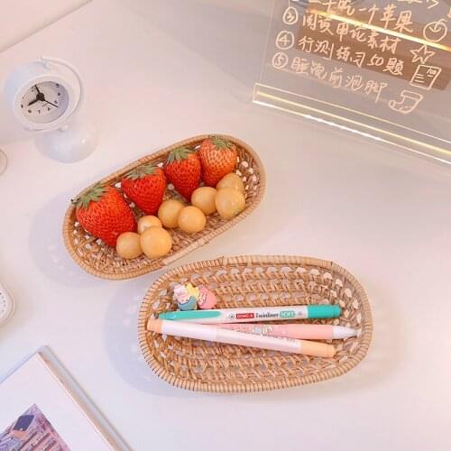 Cute Rattan Basket Hand-Woven Coffee Breakfast Severing Tray Food Storage Platters Bread Plate with Handler For Drink Snack Tea