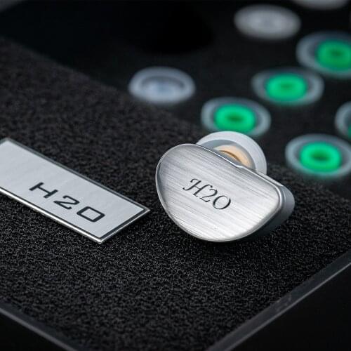 Moji Monica H20 Liquid Silica Gel DD+2BA Hybrid 6 Drivers HiFi Customized Music Monitor Studio 2Pin 0.78mm Earphones Earbuds