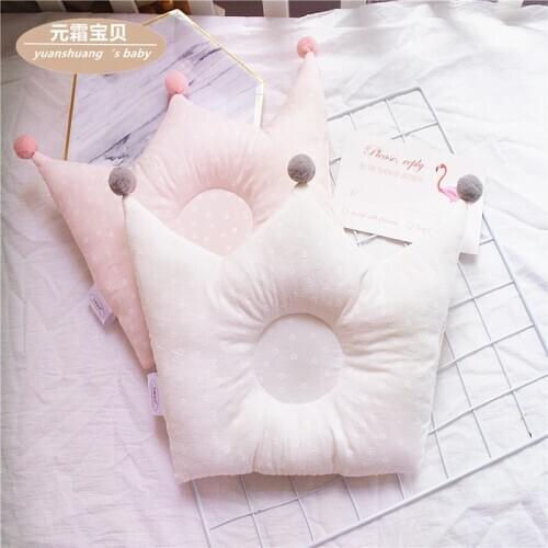 Nordic Ins Newborn Baby Shaping Pillow Solid Color Sweet Crown Shape Anti-flat Head Pillow Cotton Breathable Cushion Kids Room