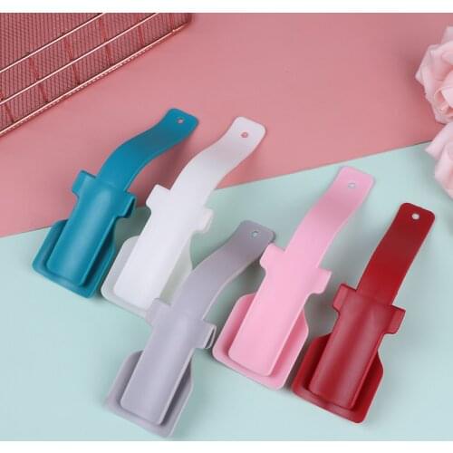1PC Professional Shoehorn Plastic Colorful Lazy Shoe Helper Unisex Wear Shoe Horn Lifter Easy On/Off Creative Household Gadgets
