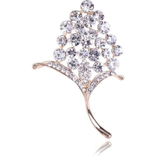 Han edition fashion new diamond brooch fine alloy inlaid pearl flower corsage, high-grade garment accessories