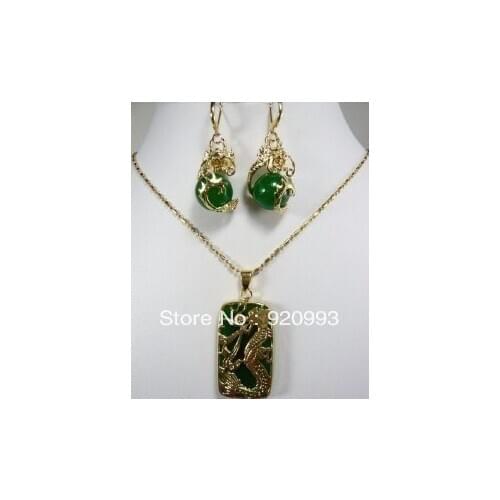 *******Charming Green Dragon Pendant necklace earring set