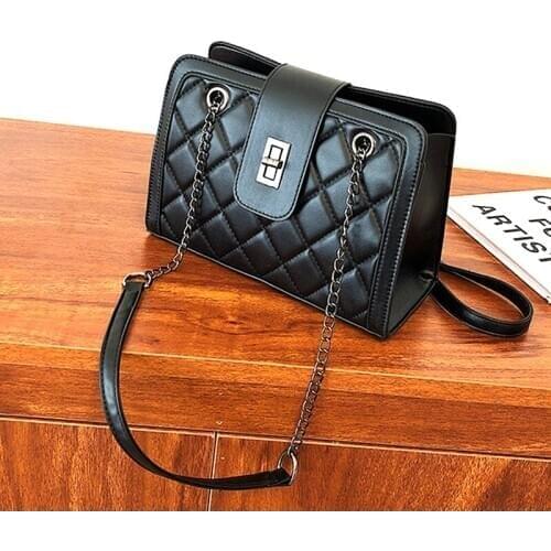 Womens bag 2020 new fashion Korean version of hand-held embroidery chain bag versatile fashion Single Shoulder Messenger Bag