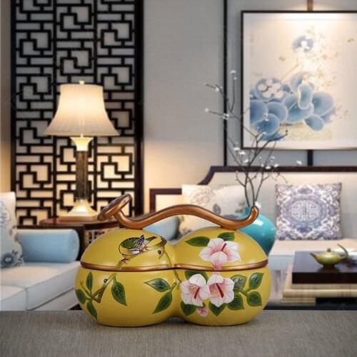 Hand Painted Ceramic Storage Ornaments Retro Gourd Candy Jars with Lid Porcelain Cookie Fruit Bowl Desktop Decoration Organizer