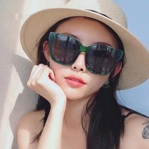 Oversized Cateye Sunglasses for Women Vintage Glasses Classic Cat eye Visor Sun Glasses Shades for Women Eyewear Brand Design