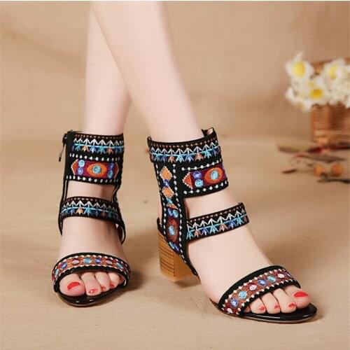 2021 Summer New Thick-heeled Embroidered Sandals Middle-heeled Roman Shoes Sandals Female Summer Bohemian Shoes