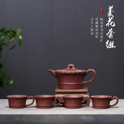 Yixing purple clay teapot is handmade by Chang Yuehong, a famous teapot maker
