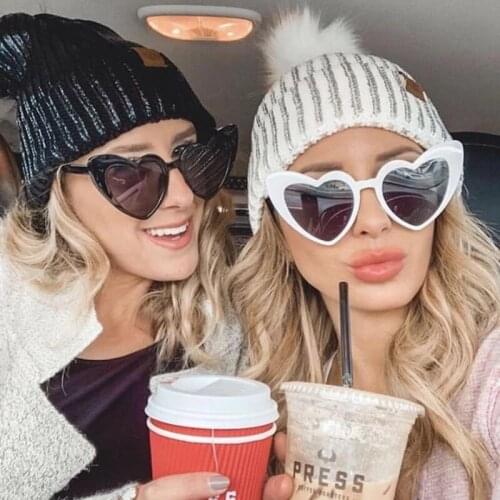 HKNA Love Heart Sunglasses Women 2021 High Quality Eyeglasses Vintage Metal Hinge Glasses Women Retro Eyewear Shades For Women