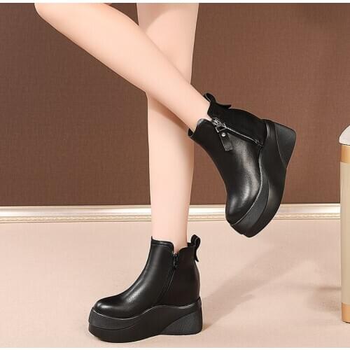Japan New winter ankle Women boots Genuine leather wedge Fashion boots Chelsea boots black Women shoes Waterproof Taiwan