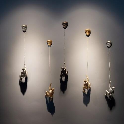 Wall Art Button Climbing Man Mount Hanger Style Iron Thread Decoration Sculpture Numbers Retro Statue