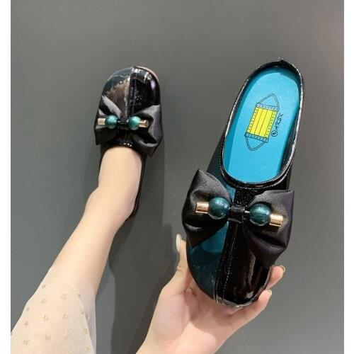 Women Slipper Beads Bowknot Gold Chain Closed Slippers Women Toe Slip on Mules Shoes Round Toe Low Heels Casual Slides Flip Flop